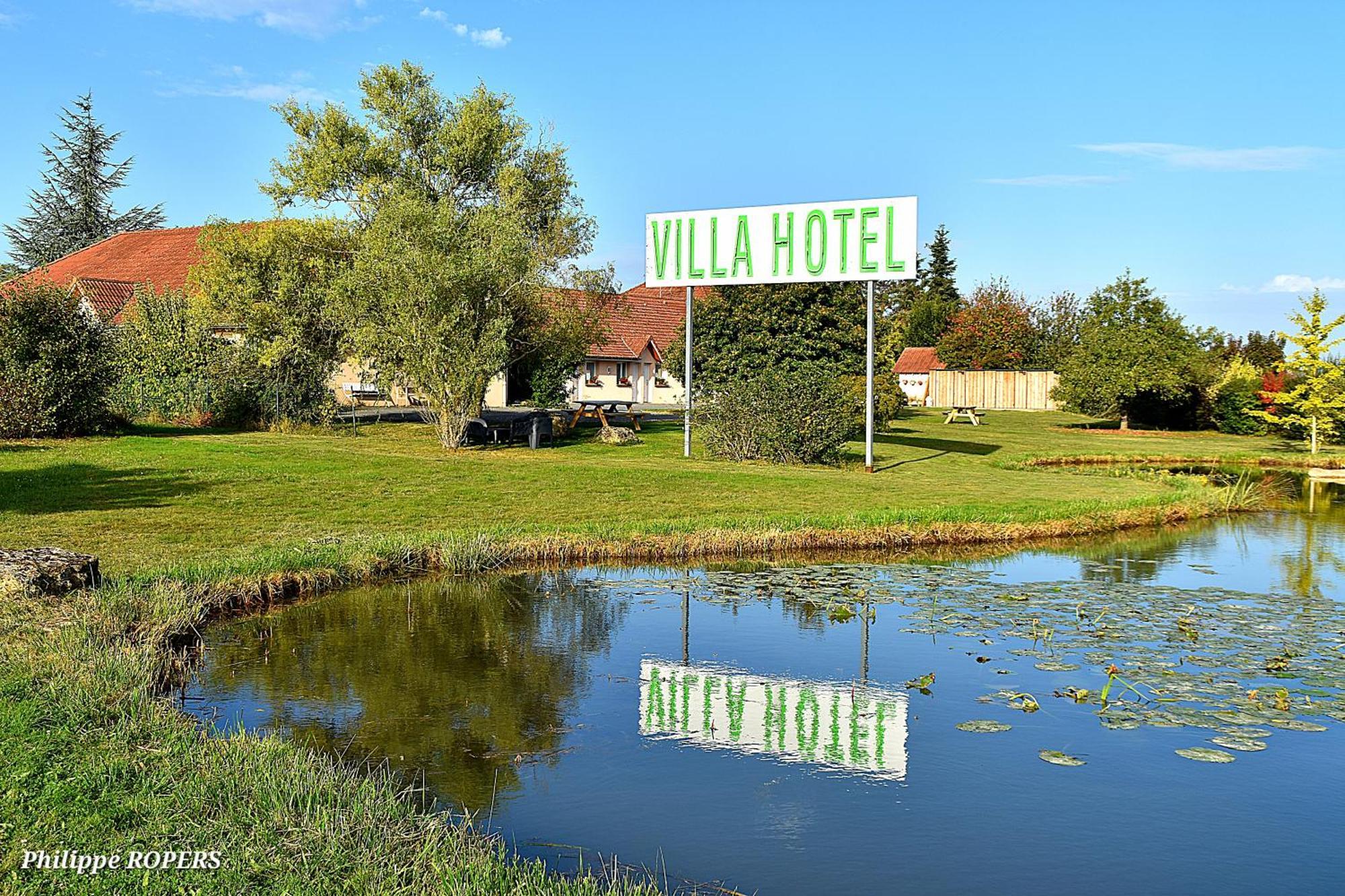 Villa Hotel Gien Exteriör bild